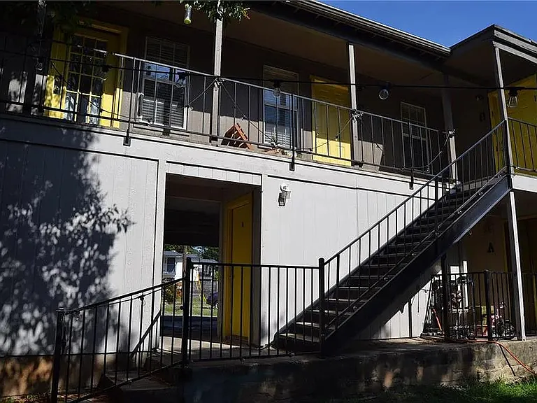 3503 Alpine Cir #C — Photo 12