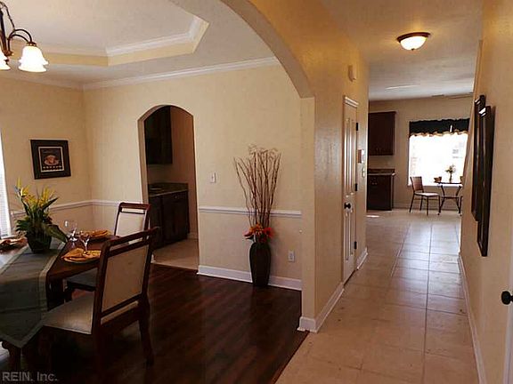 4th image of 702 Cristal Dr