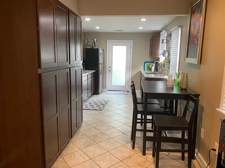 3238 Grayson St — Photo 4
