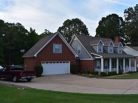 2nd image of 4012 Crystal Ct