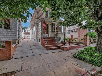71-52 58th Road, Maspeth, NY, 11378