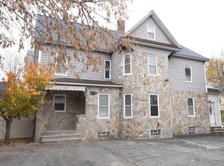 112 Fort Hill Ave, Lowell, MA 01852