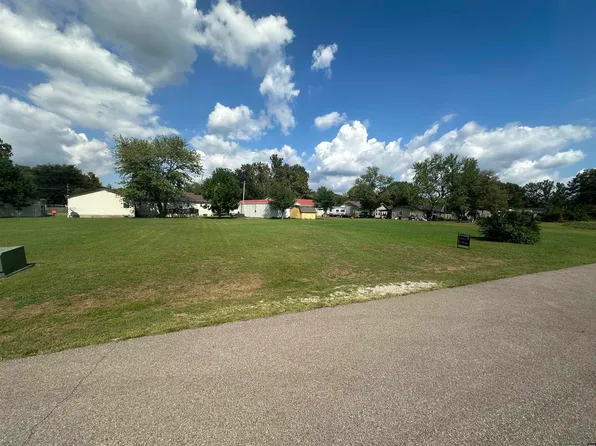 Sunkist Village And Cypress Cv, Tiptonville, TN 38079