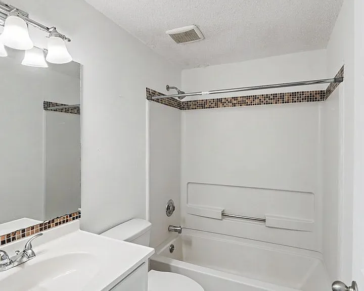 9626 Vinca Cir #D — Photo 23