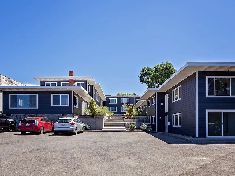 3132 SW Marigold St — Photo 42