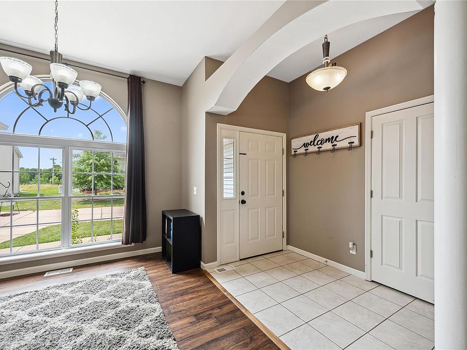 13 September St, Moscow Mills, MO 63362 Zillow