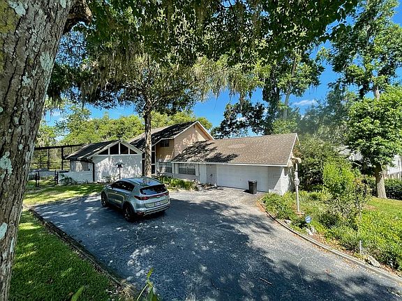 250 Sunset Dr,  Brooksville,