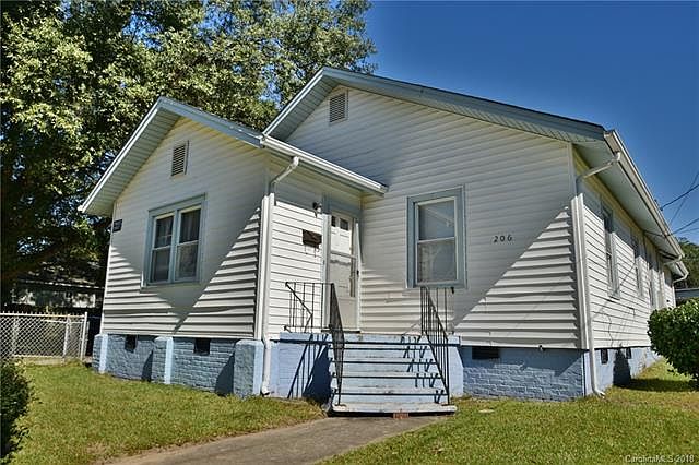 1st image of 206 N Highland St