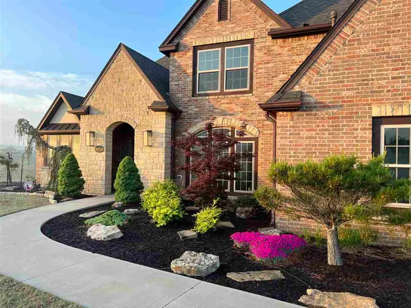 2602 Fox Xing, Ponca City, OK 74604