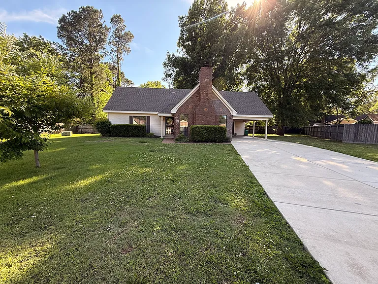 1887 River Glen Cv — Photo 1