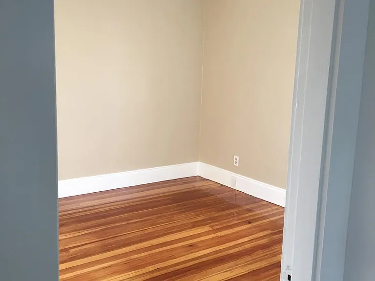 11 Sargent St #2 — Photo 12
