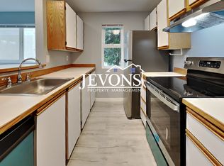 1012 NW 85th St APT 101, Seattle, WA 98117