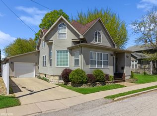 816 Schuyler St, Peru, IL 61354