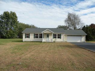136 N Fulton St, Clinton, IN 47842