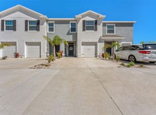 33105 Major Oak Dr, Wesley Chapel, FL 33545