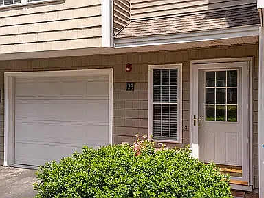 2 bed, 2.5 bath, 1192 sqft, $30,000 — Photo 2