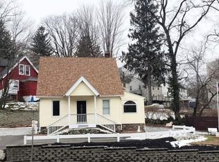 521 Chase Ave, Waterbury, CT 06704