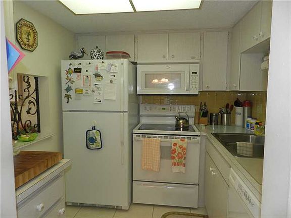 5th image of 3 Quails Run Blvd Unit 4