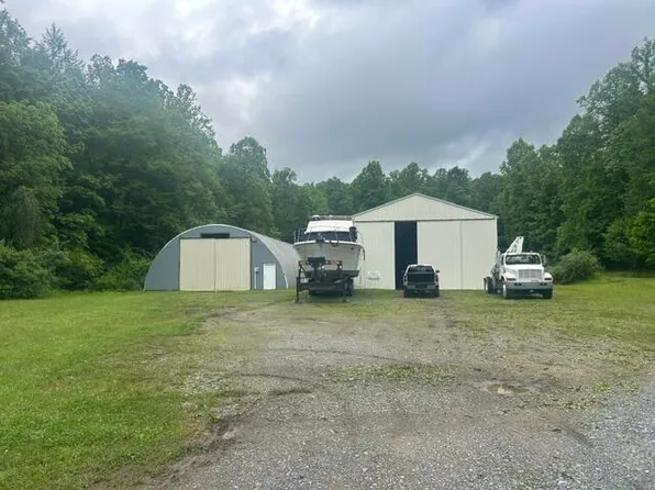 175 W Lakewood Dr, Summersville, WV 26651