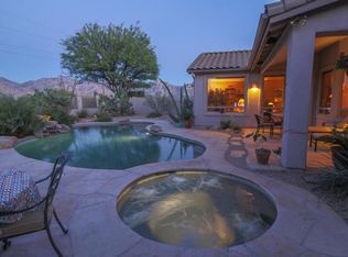 14086 N Hemet Dr, Oro Valley, AZ 85755