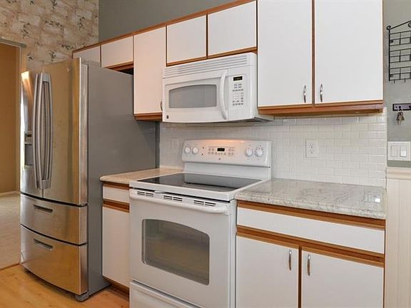 2nd image of 3805 Wingbow Ct