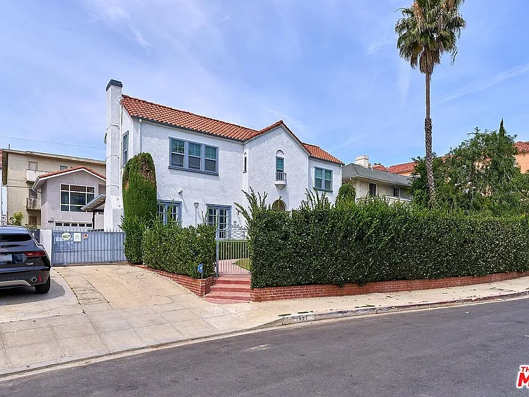 823 Lorraine Blvd — Photo 35