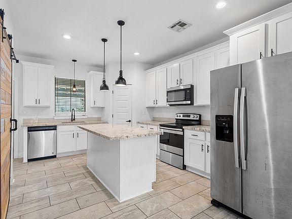5th image of 3535 Knight Ln Trlr 22