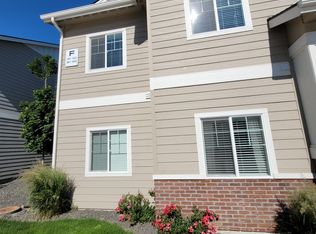 324 E 3rd St, Meridian, ID 83642