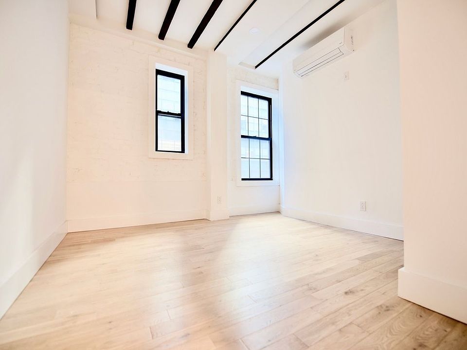 1st image of 152 W 49th St #Aa6