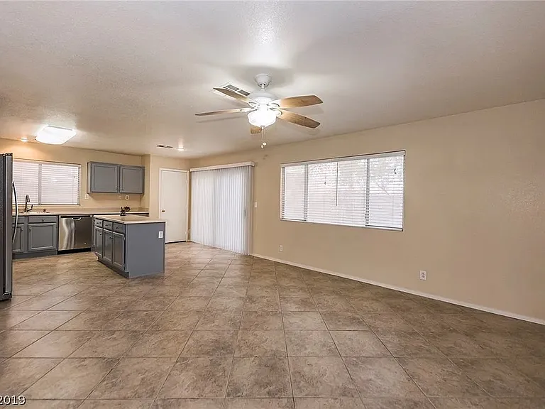 5922 Red Dawn St — Photo 5