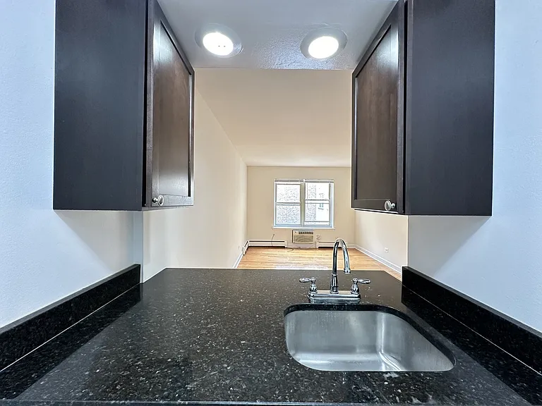 6830 N Sheridan Rd #574 — Photo 10