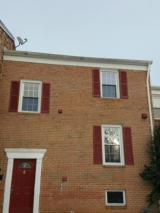 Exterior (Front)