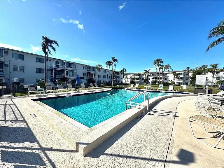 2047 Canal Dr #L6 — Photo 20