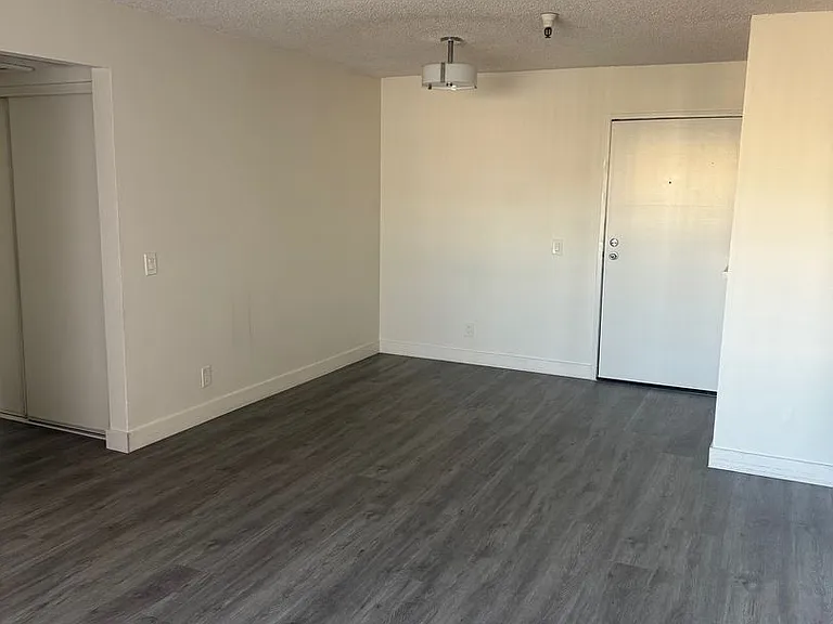 B & B Apartments — Photo 8