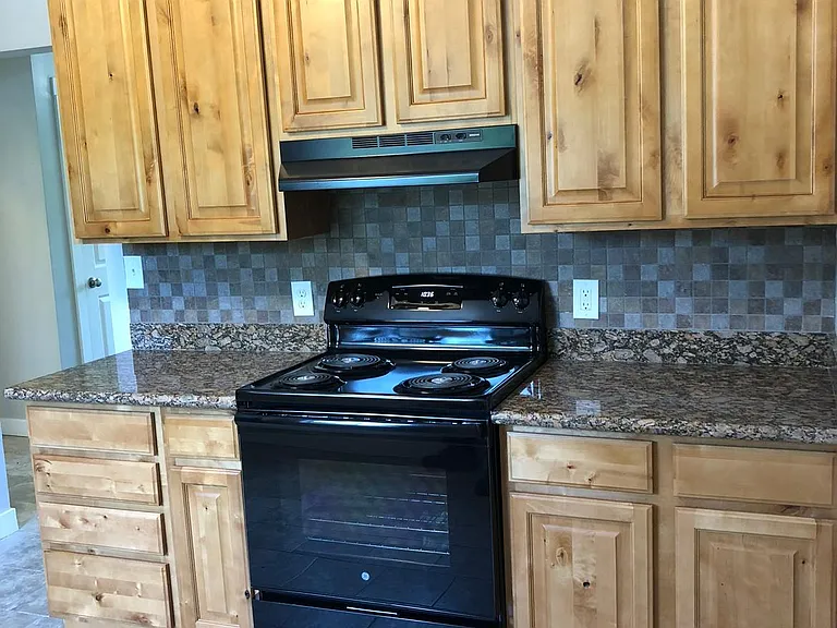 235 W 200 N #1 — Photo 5
