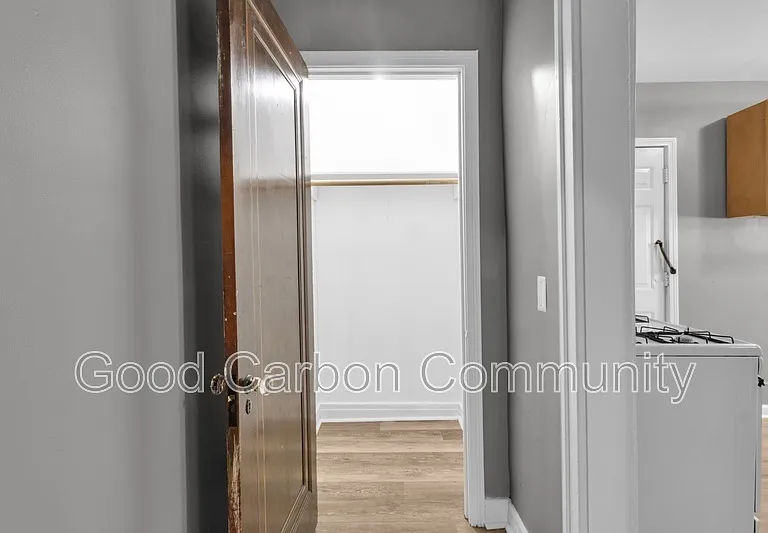 328 Elmwood Ave #2 — Photo 14