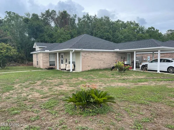 1998 Kim Cv, Biloxi, MS 39531