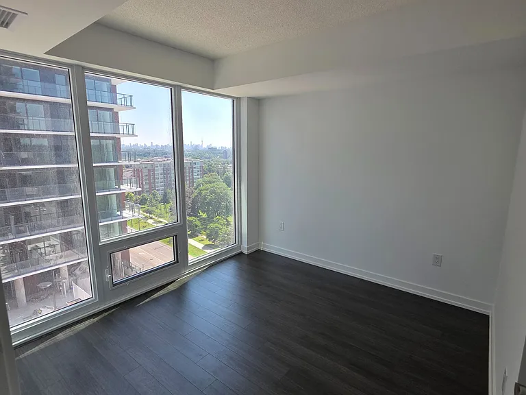 4010 Eglinton Ave W #1107 — Photo 5