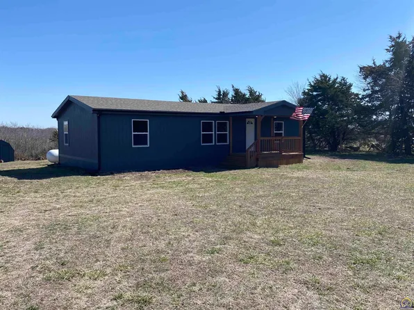 18366 R4 Rd, Mayetta, KS 66509