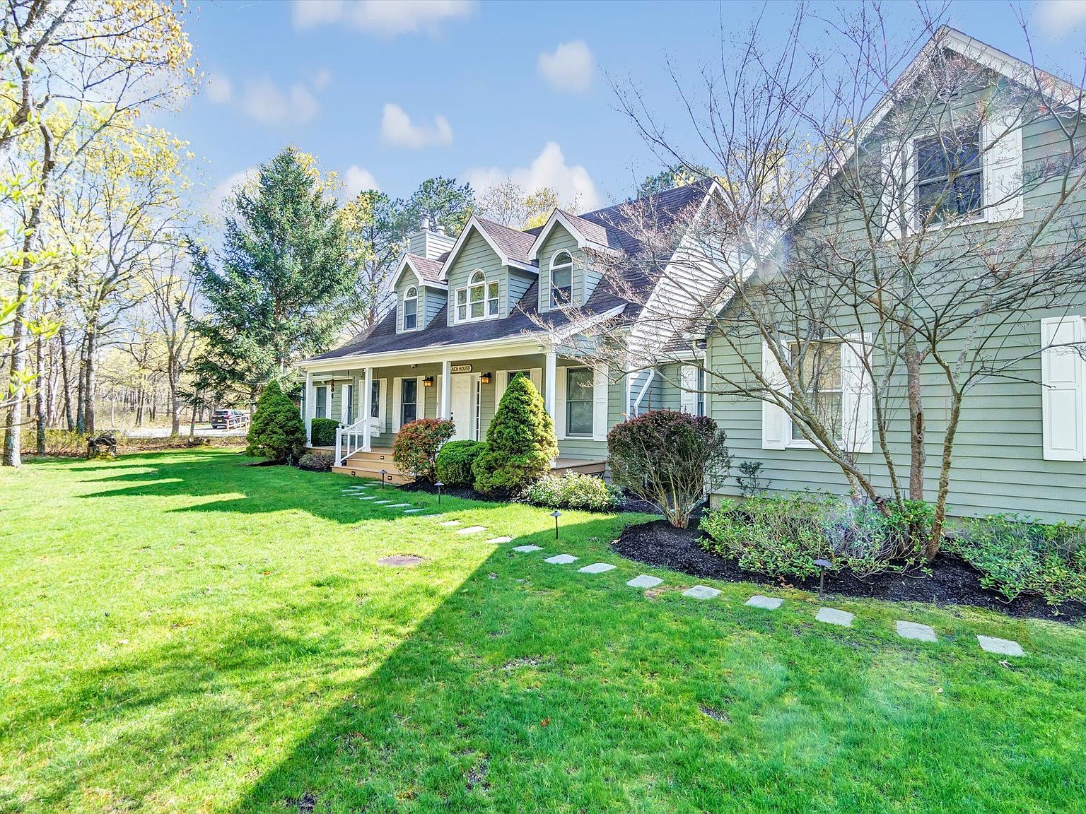 6 Hildreth Rd, Hampton Bays, NY 11946 Zillow