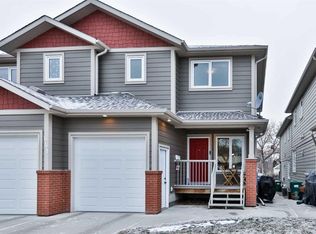 641 E 12a St N #4, Lethbridge, AB T1H 2K1