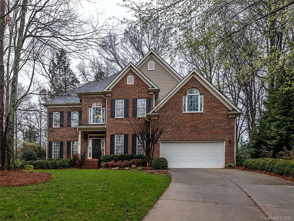 1st image of 21333 Summerbrook Dr