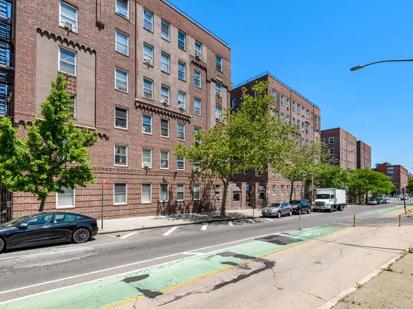 59-11 Queens Boulevard 4P image 1 of 9