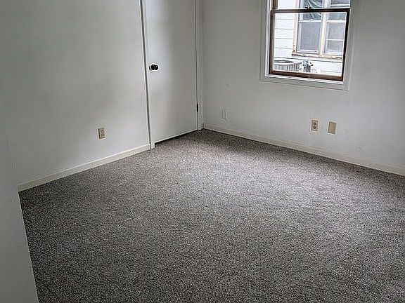 4th image of 1105 Union St