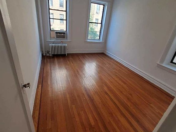 2nd image of 45-26 44th St #1CC