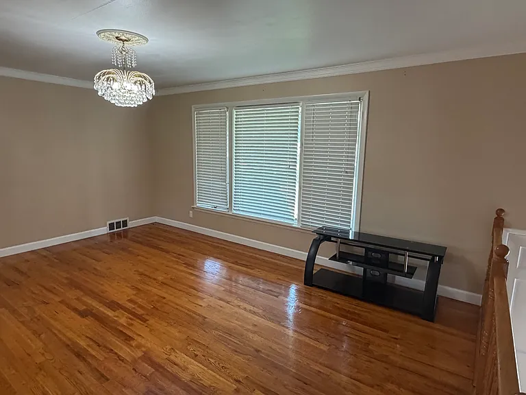 3728 Cordes Dr — Photo 9