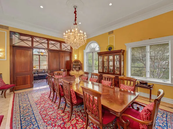 5440 Independence Avenue image 10 of 36