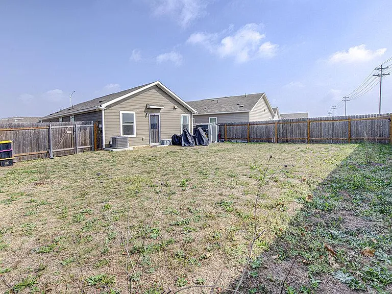 1145 Catfish Ln — Photo 21