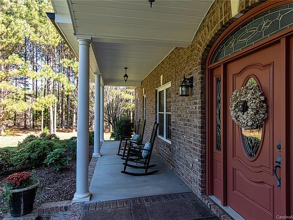 4th image of 2920 Arbor Hills Dr
