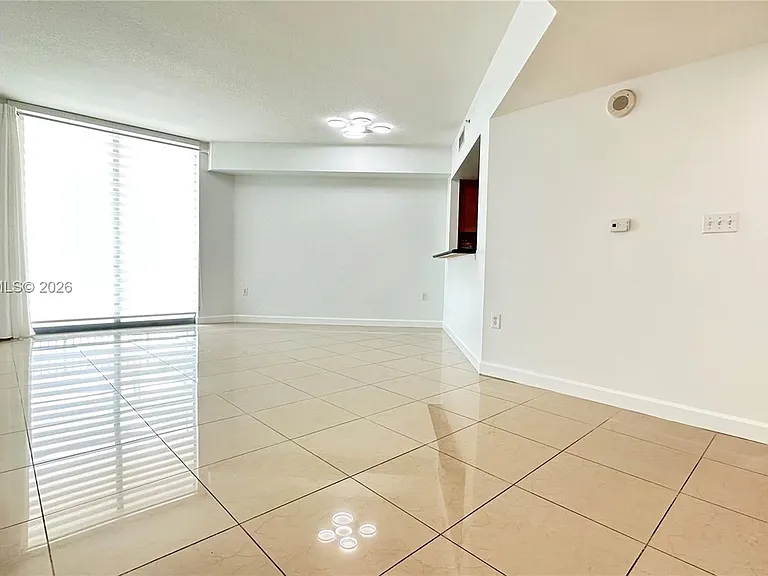 140 S Dixie Hwy #808 — Photo 2
